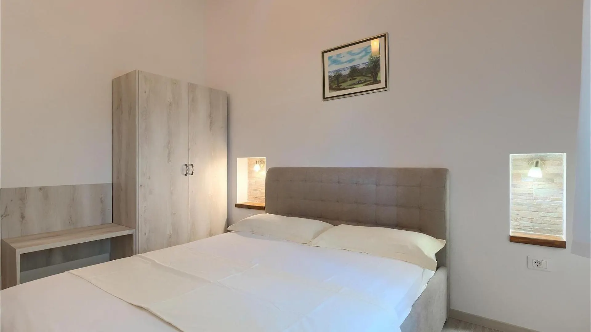 Villa Danieli I Danjeli 0*,  Croazia
